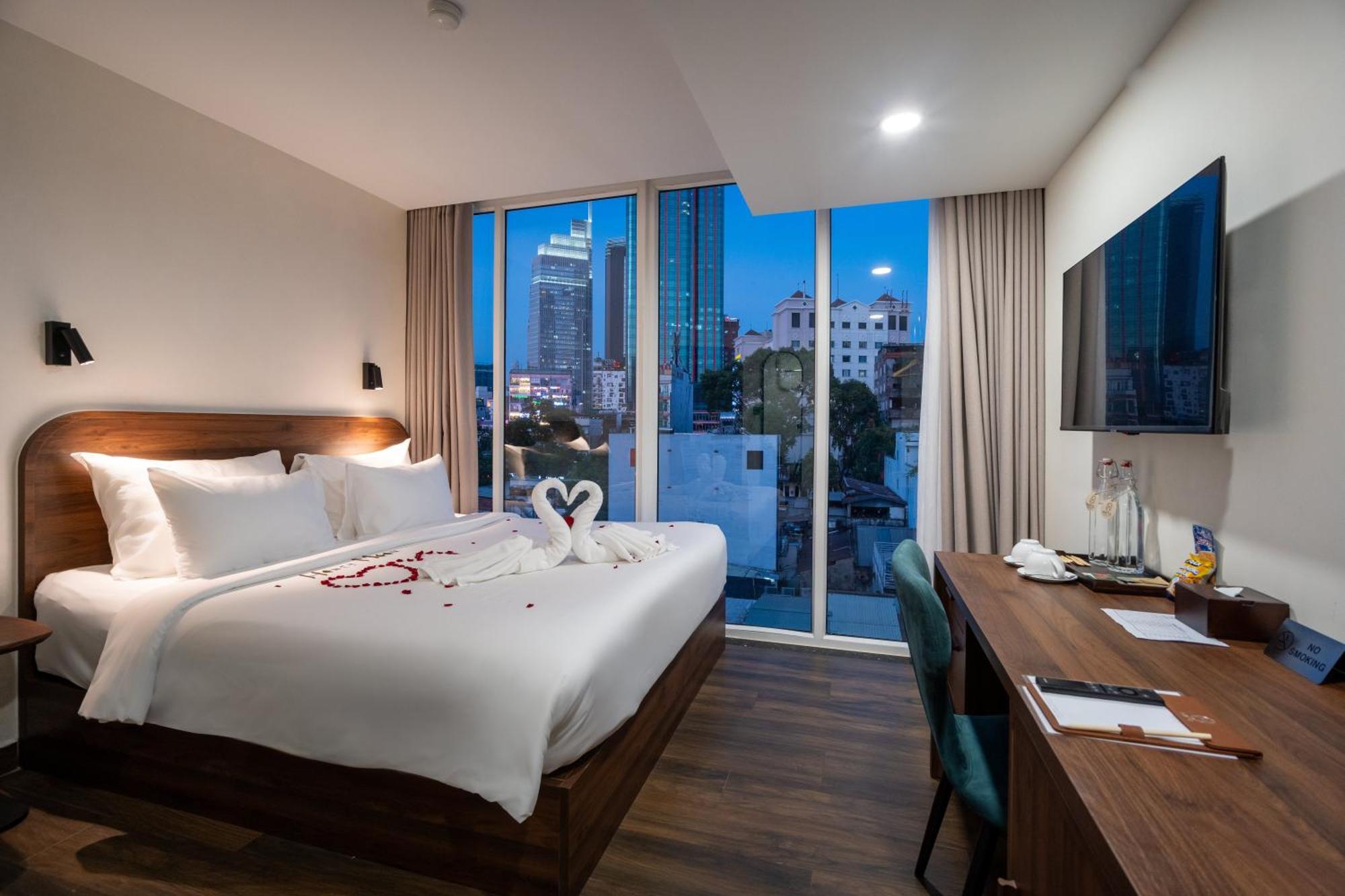 Hato Saigon Boutique Hotel & Rooftop ホーチミン市 エクステリア 写真