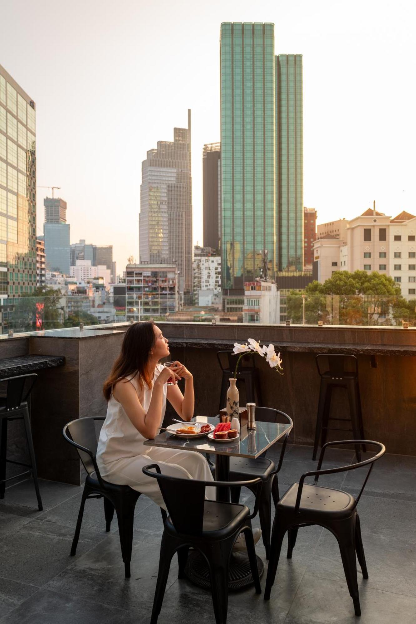 Hato Saigon Boutique Hotel & Rooftop ホーチミン市 エクステリア 写真