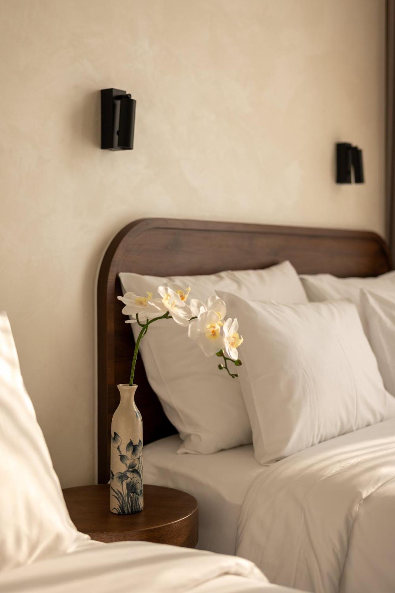 Hato Saigon Boutique Hotel & Rooftop ホーチミン市 エクステリア 写真