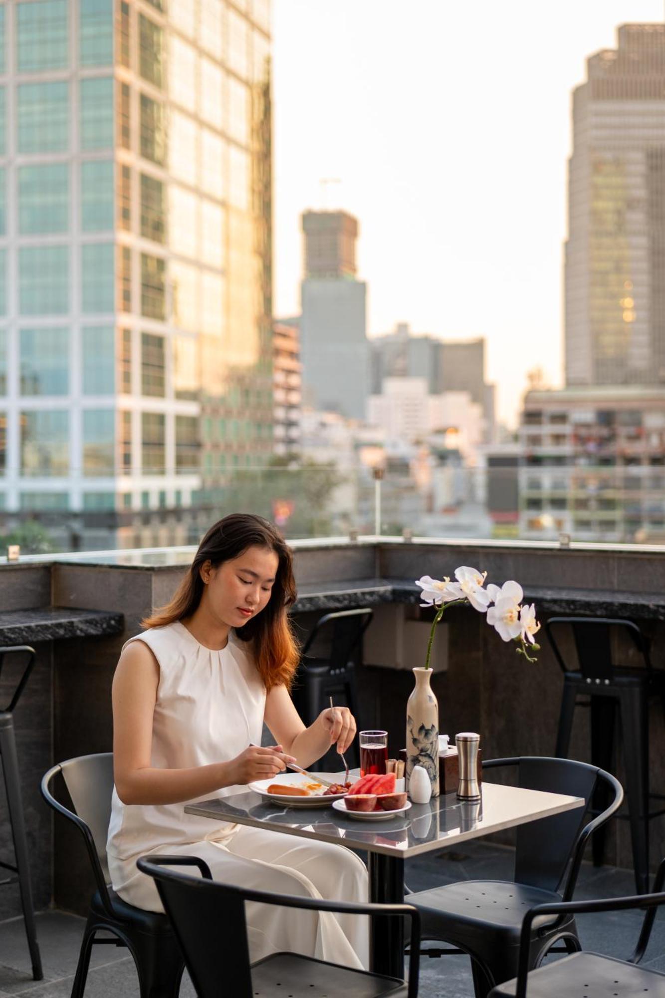 Hato Saigon Boutique Hotel & Rooftop ホーチミン市 エクステリア 写真