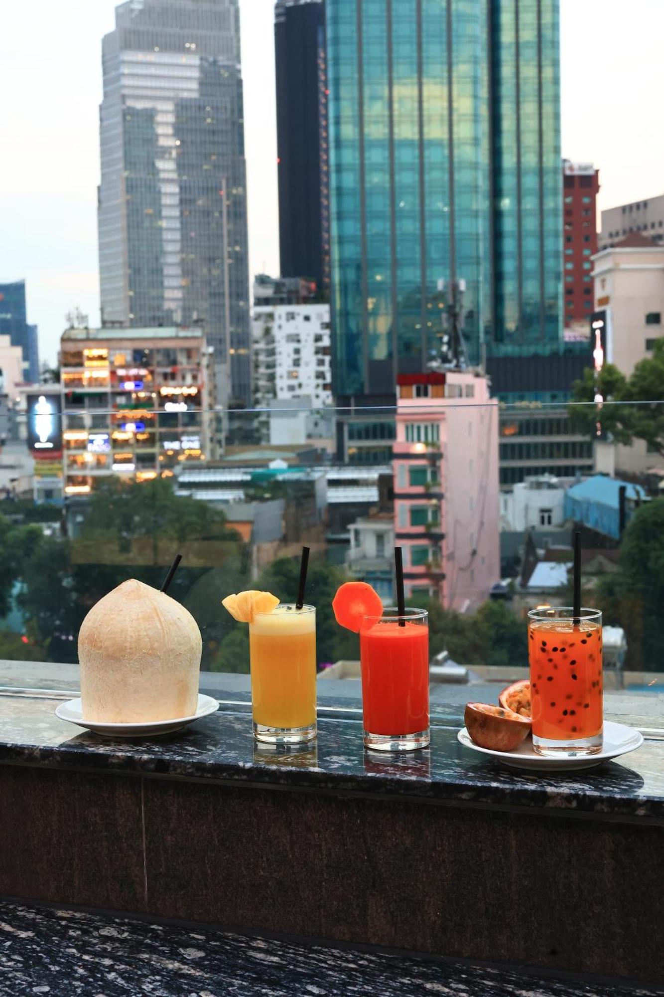 Hato Saigon Boutique Hotel & Rooftop ホーチミン市 エクステリア 写真