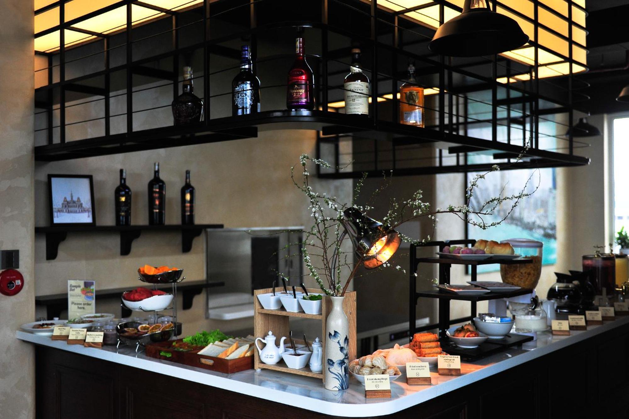 Hato Saigon Boutique Hotel & Rooftop ホーチミン市 エクステリア 写真